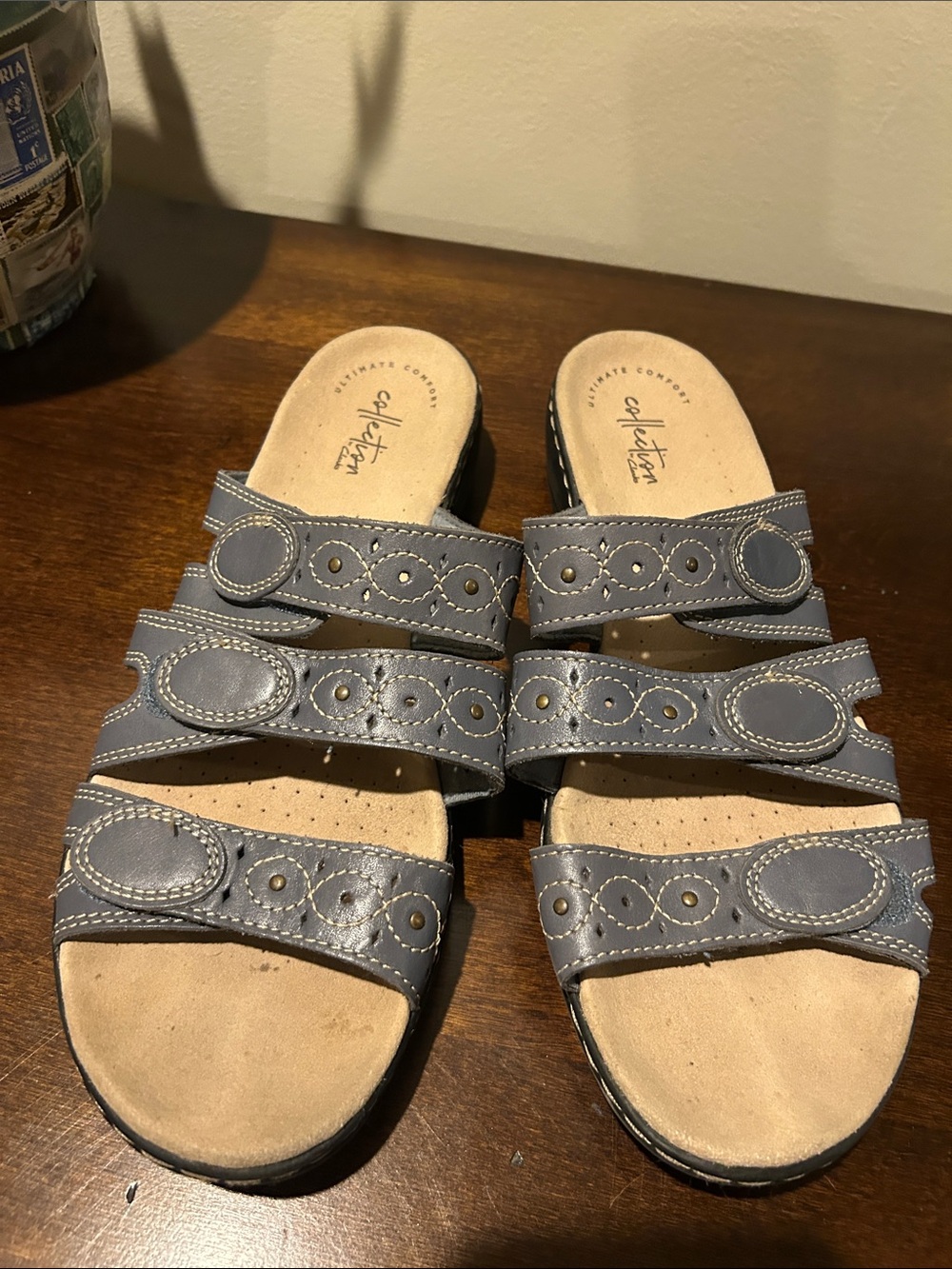 Clarks Women's Blue Leather Triple-Strap Velcro Sandals size 11
